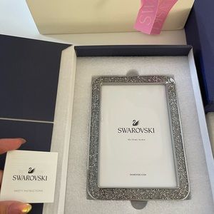 BNIB Swarovski crystal Minera Picture Frame Small, Silver Tone